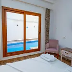 Hotel Cennet Life