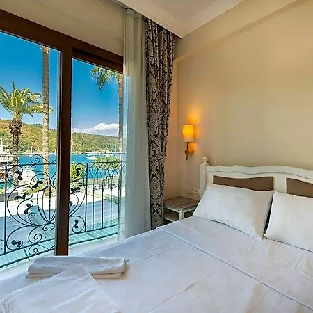 Cennet Life Hotel