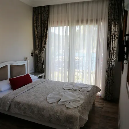 Cennet Life ホテル フェティエ